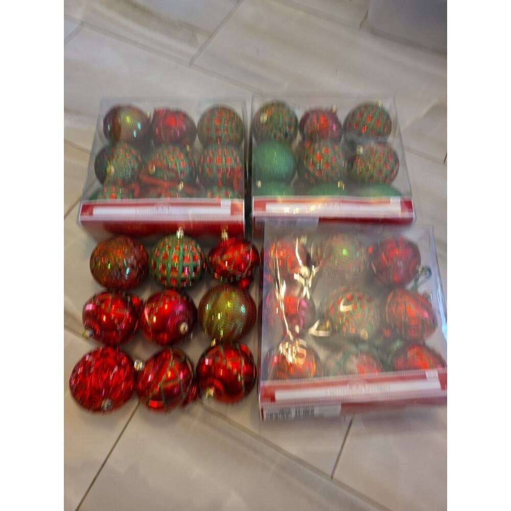 HOLIDAY TIME 36 SHATTERPROOF HANGING ORNAMENTS ROUND BALLS